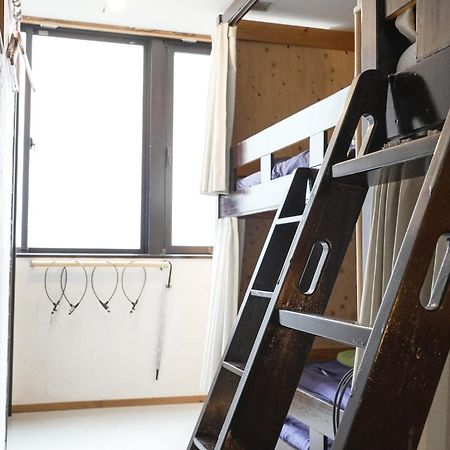 Hostel Lodging Tokyo Ueno Bagian luar foto