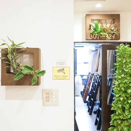 Hostel Lodging Tokyo Ueno Bagian luar foto